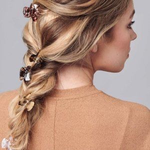 HAIR CLAWS